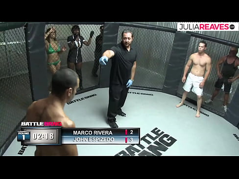 ❤️ Ultimate Fighter fucks a nọmba girl ozugbo a ọgụ na mgbanaka ❌ Ihe gba ọtọ